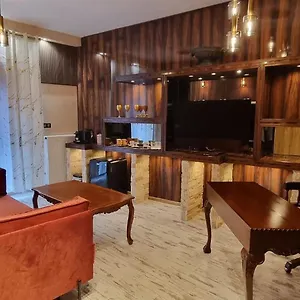 Luxury Seveeu Apartment