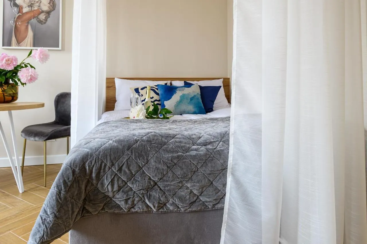 Movo Old Town Apartments Warsaw