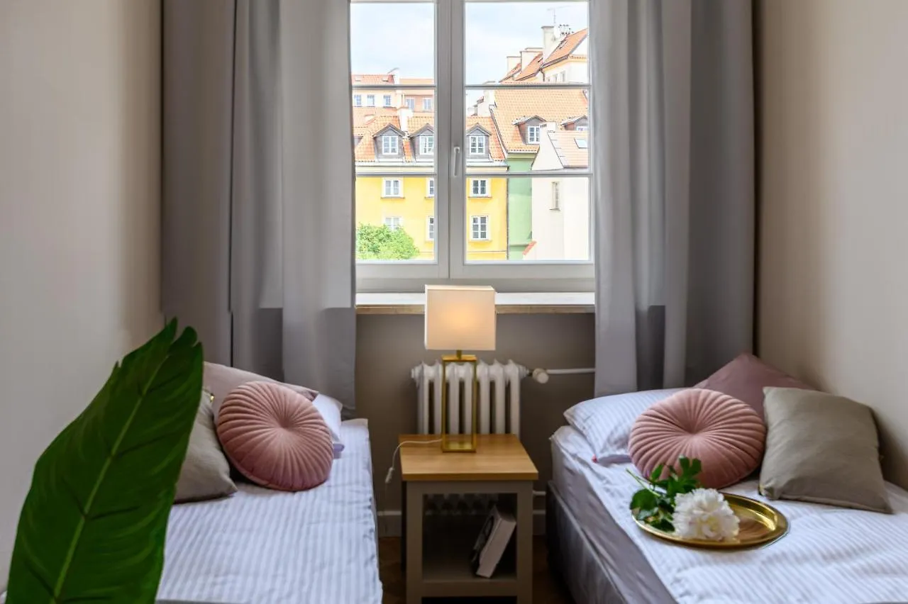 Movo Old Town Apartments Warsaw