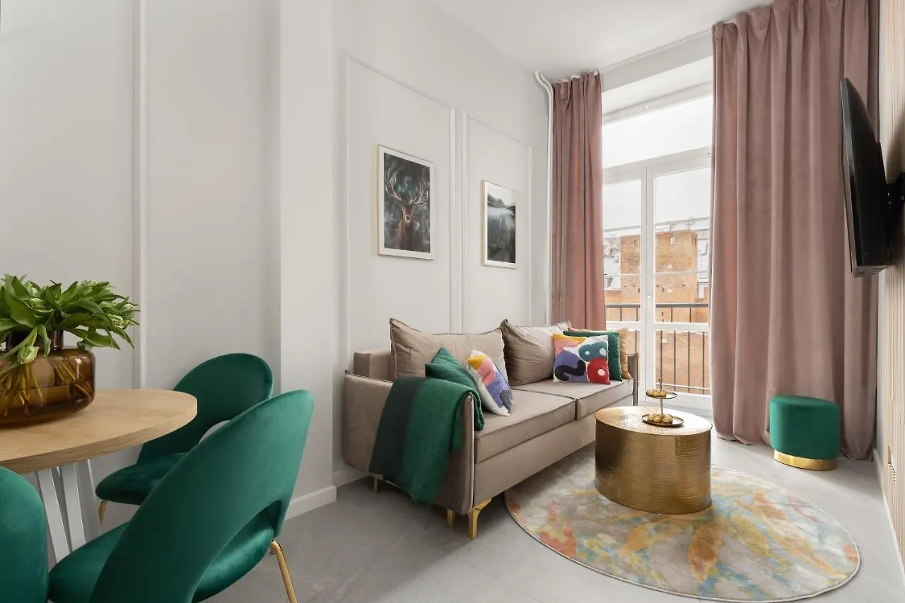 Movo Old Town Apartments Warsaw